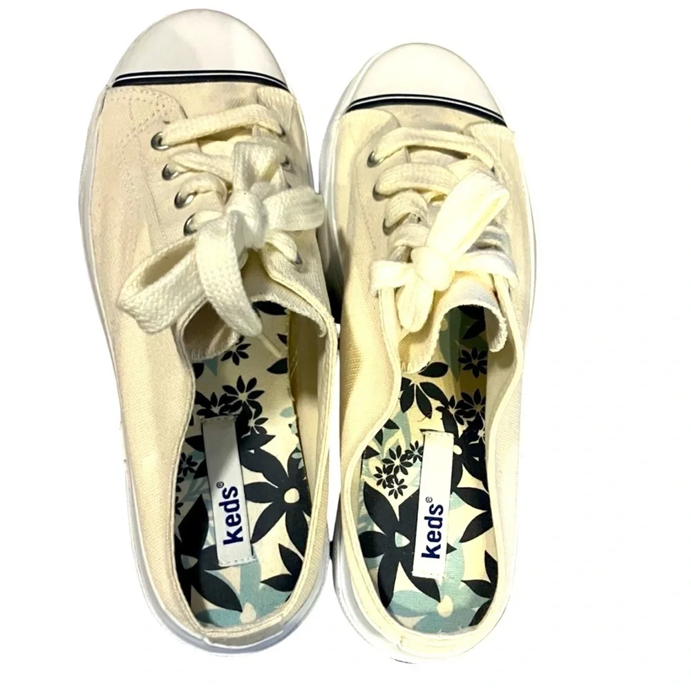 Keds almost like